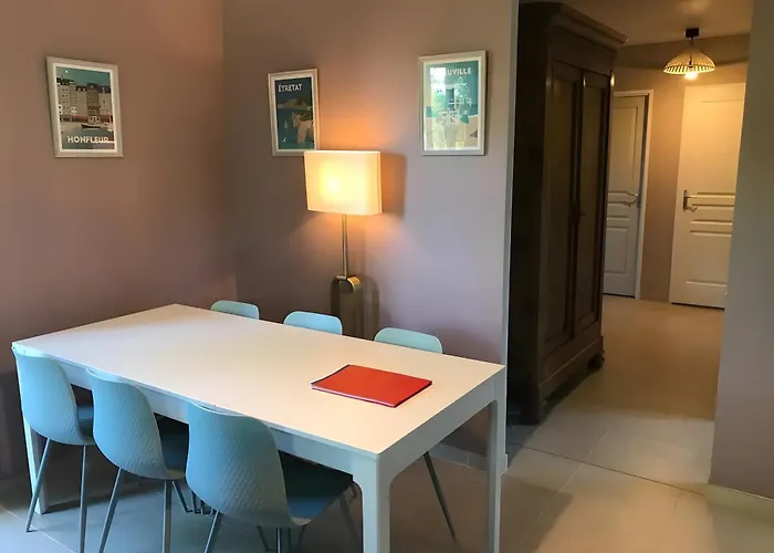 Logis Des 2 Chenes Forges-les-Eaux